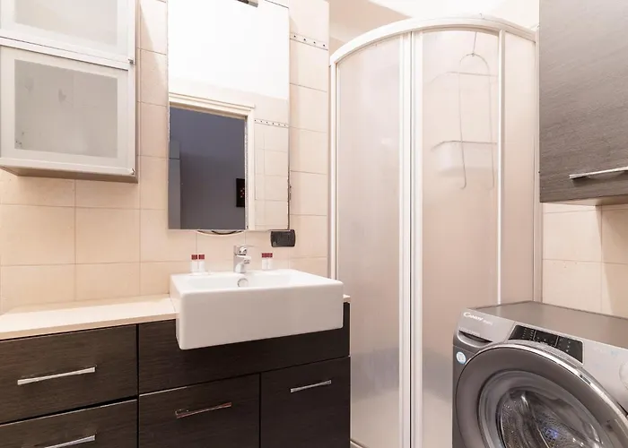 Guesthost - Comfy 500 Mt From Mm Loreto Lägenhet *